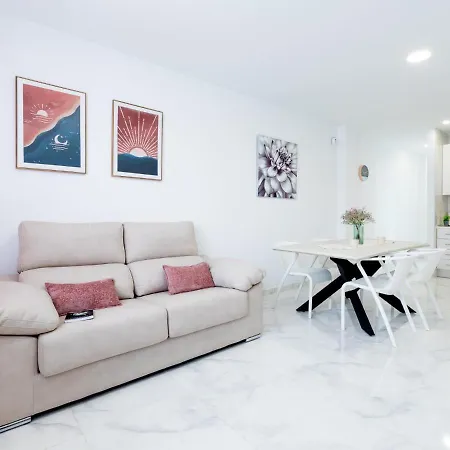 Апартаменты 2 Moderno Edificio Emilia *